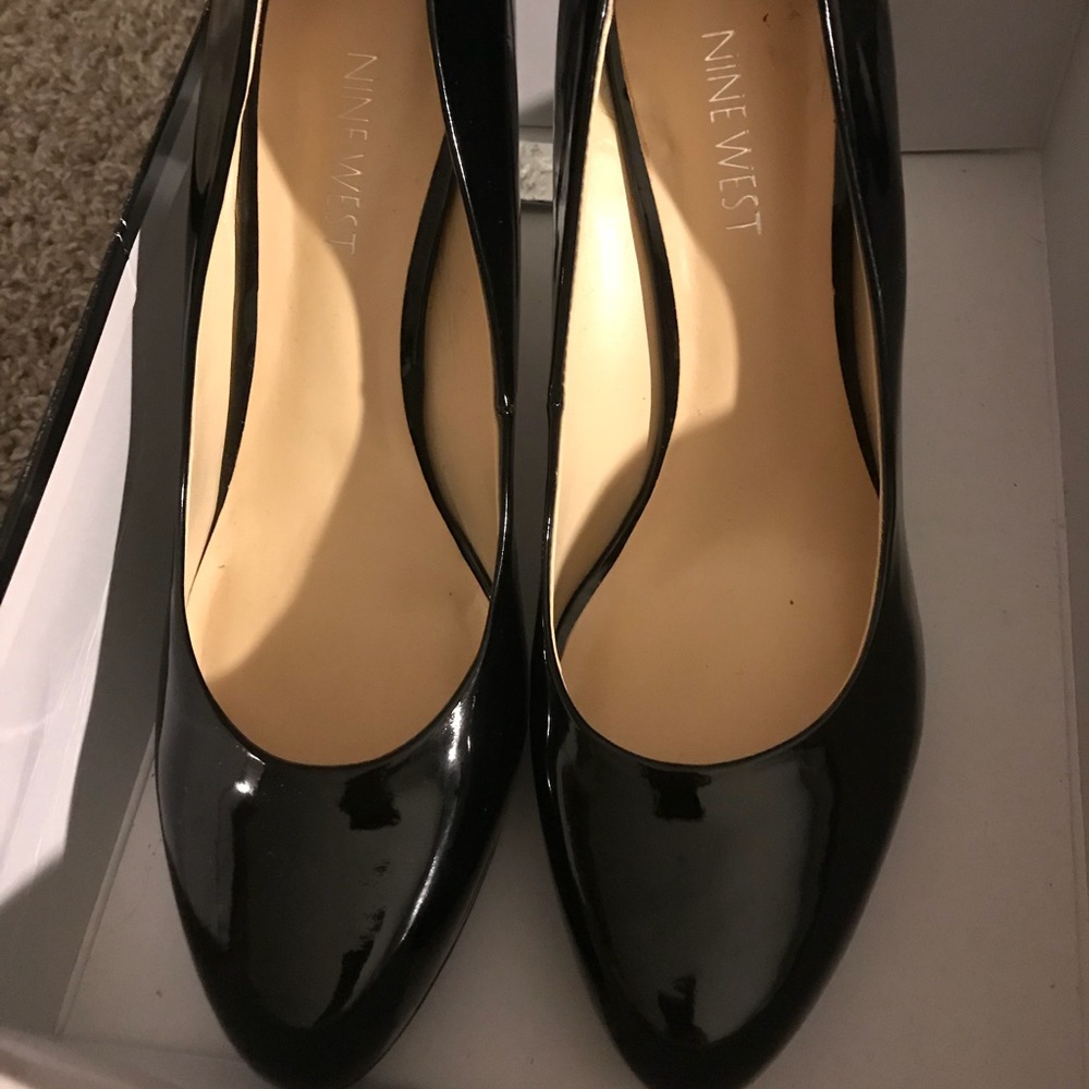 Nine West black Pumps
